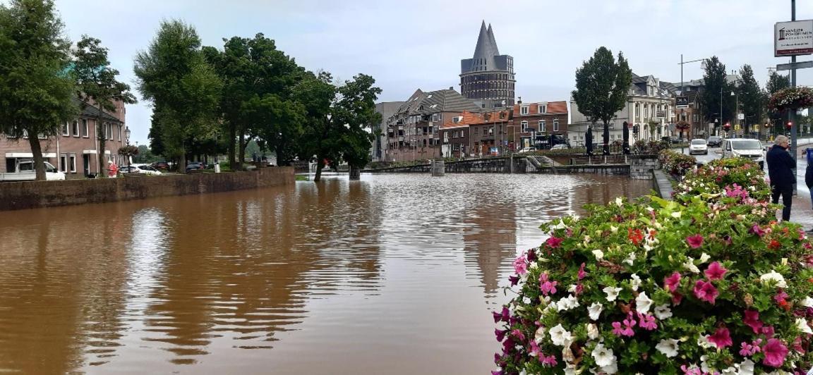 Roermond Uniek Stadspand, Compleet Woonhuis Kültér fotó